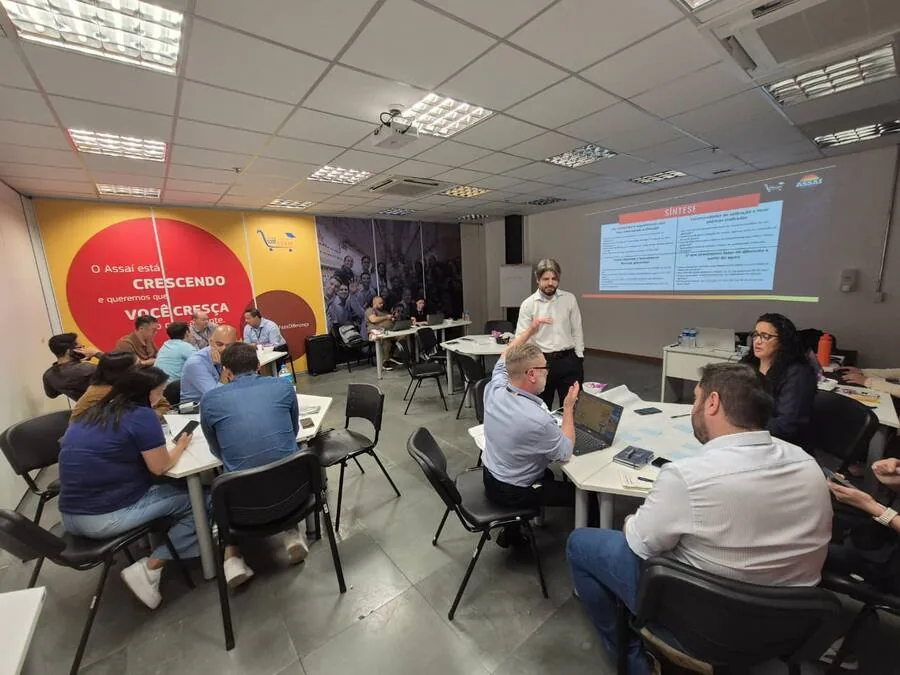 Cena da atuação de Rafael Balan Zappia