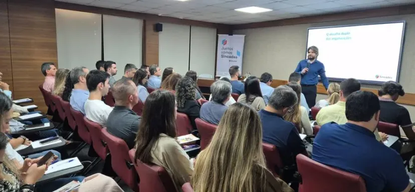 Cena da atuação de Rafael Balan Zappia