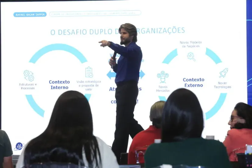 Cena da atuação de Rafael Balan Zappia
